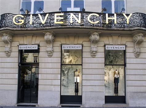 givenchy store in paris